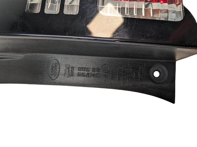 14-16 路虎 Lr4 尾灯组件右后乘客侧 Oem — 第 3/4 张图片