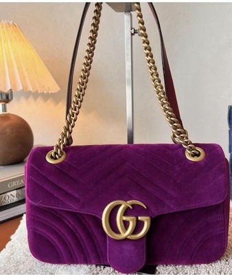 GUCCI GGマーモント ベルベット スエード チェーンバッグ Gucci GG Marmont Purple Velvet Shoulder Bag Gold Chain Heart Logo