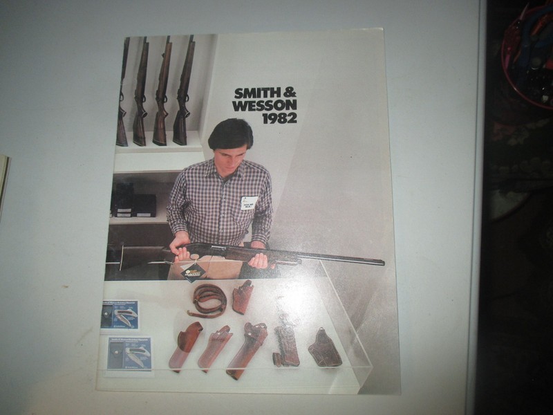 1982 Smith & Wesson Gun Catalog S&W Rifles, Shotguns, Handguns and More!