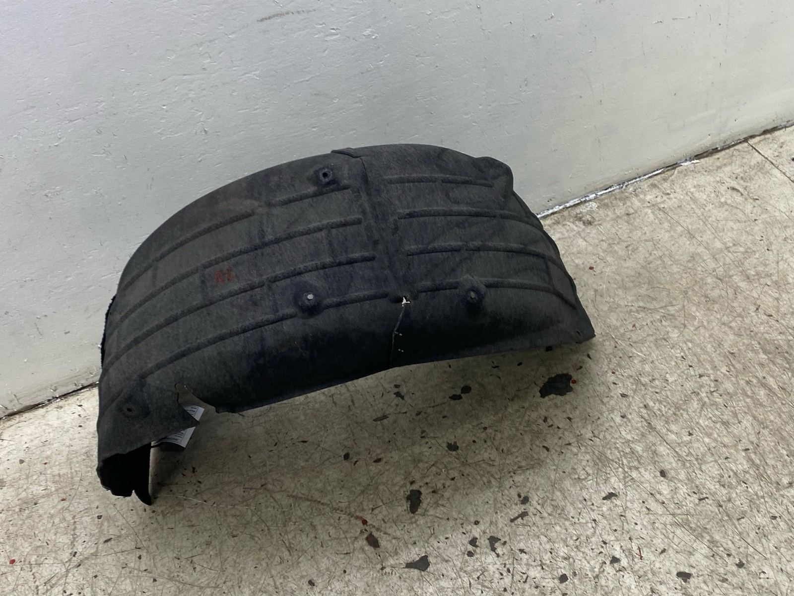 2019-2023 ASTON MARTIN VANTAGE OEM REAR RIGHT INNER FENDER LINER COVER
