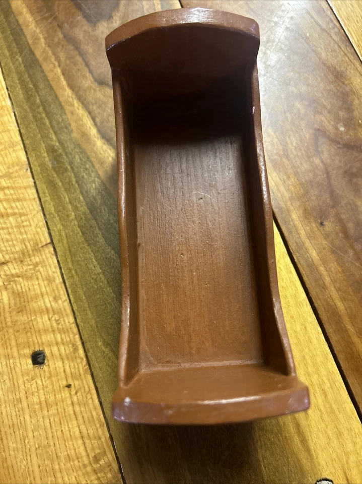 Piano de cola, cuna, estuche y estante para libros hechos a mano para casa de muñecas Foto 4 de 4