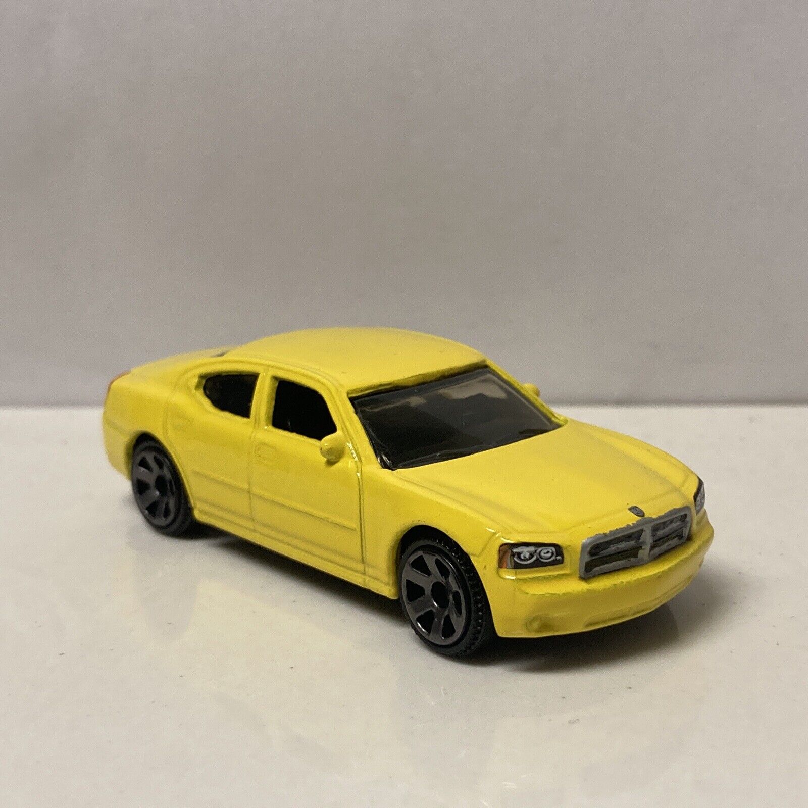 RARE 2006 Matchbox Yellow 2006 Dodge Charger 5 Pack Exclusive