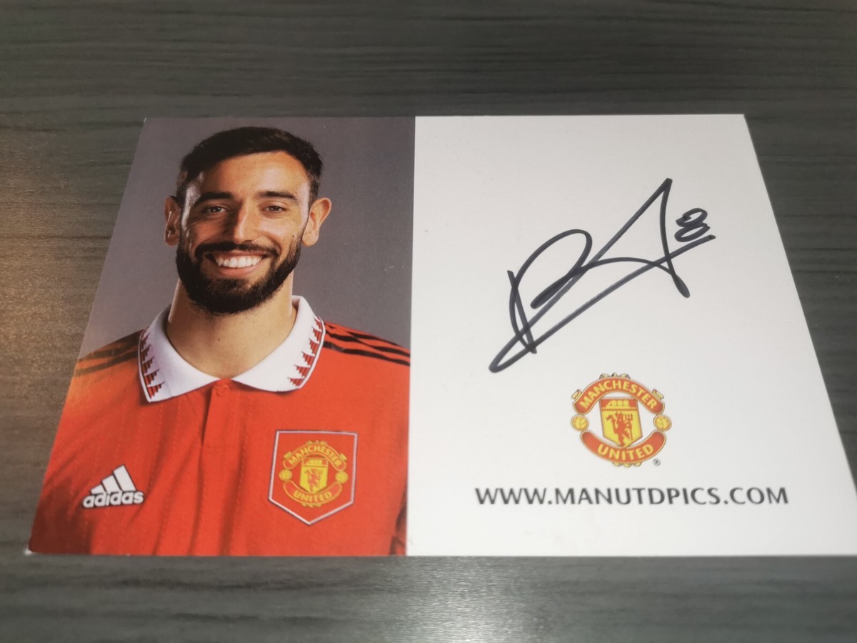 Bruno Fernandes hand signed Manchester united autograph card Bruno Fernandes hand signed Manchester united autograph card
