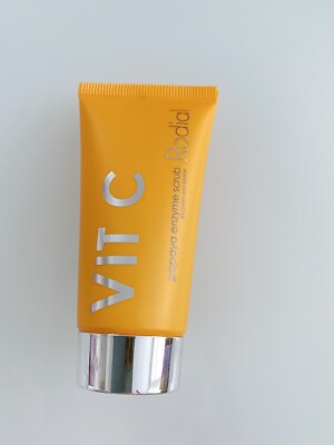 Rodial Vit C Papaya Enzyme Face Scrub 20ml