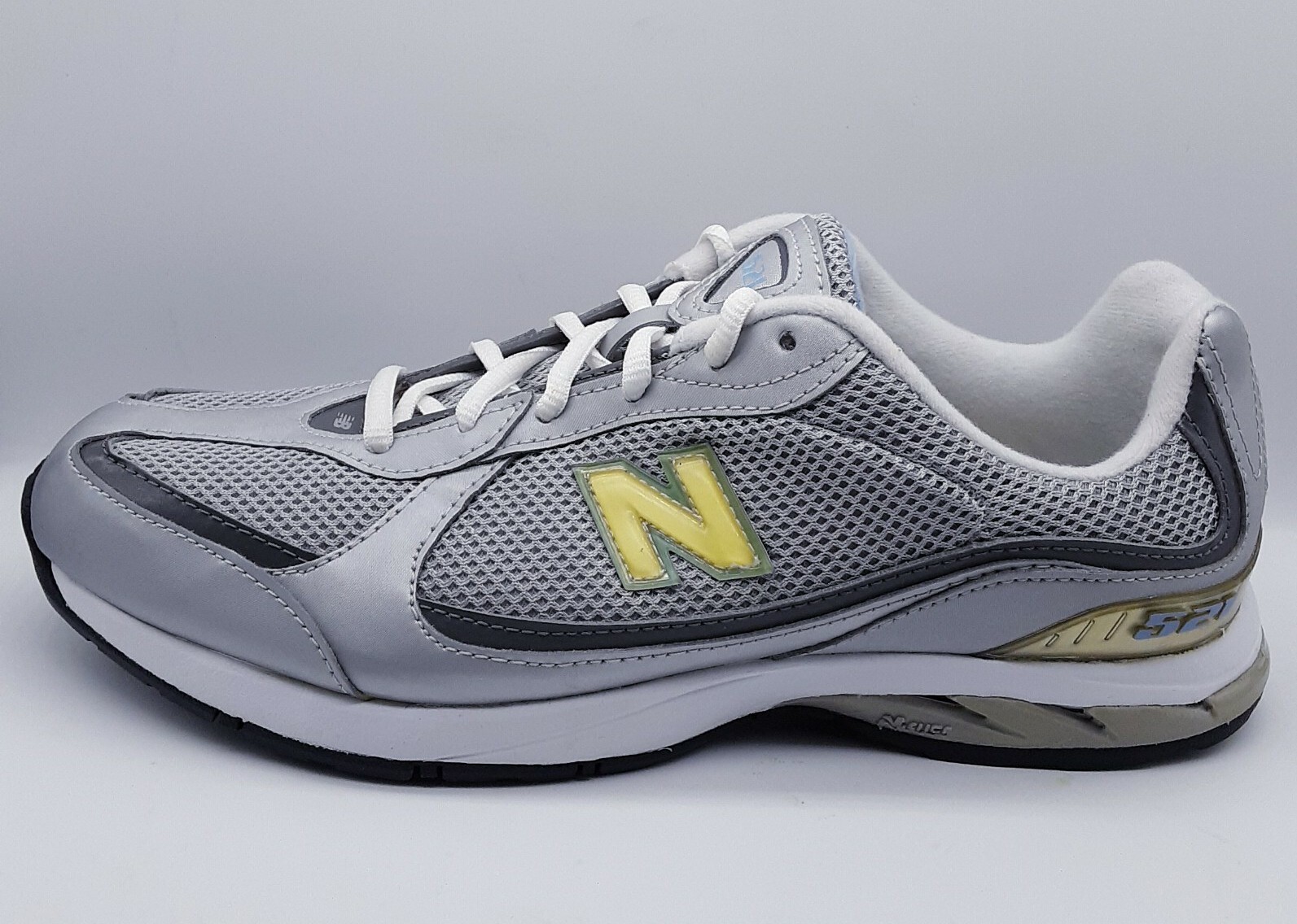 new balance 521