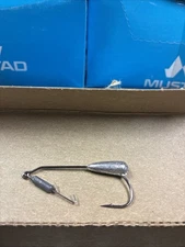 Mustad Needle Power Lock 91762BLN Size 2/0 One Box Of 100 I Have Two Available