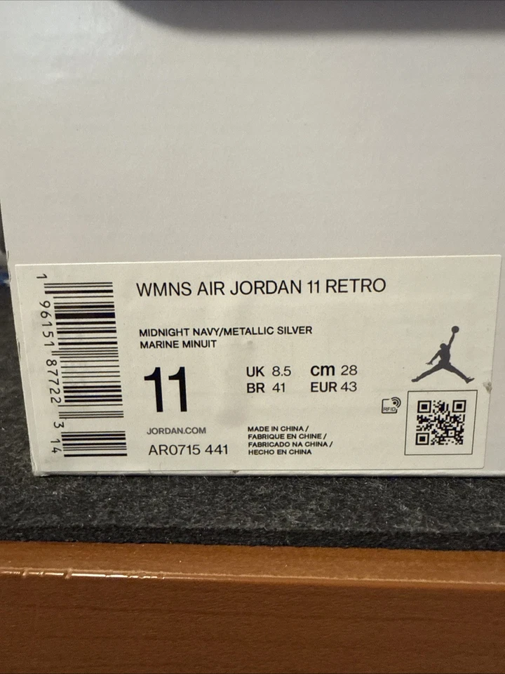 Size 11 WMNS Air Jordan 11 Retro Midnight Navy/Metallic SILVER AR0715-441 - Image 2 of 4