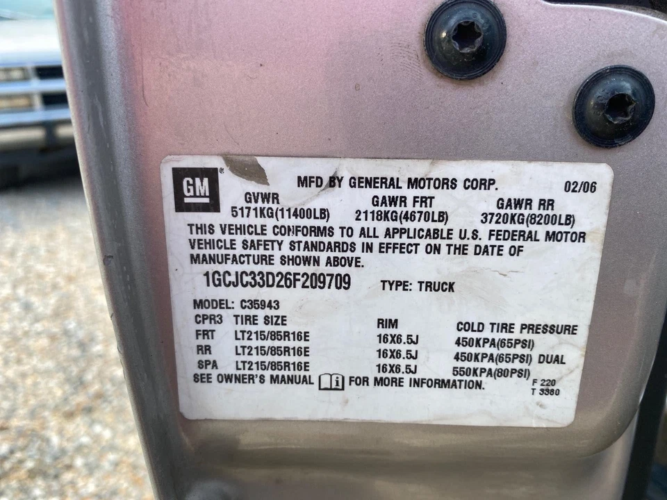 Chevrolet Silverado 3500 2006 rodillera panel moldura peltre oscuro OEM 15207944 Foto 2 de 4