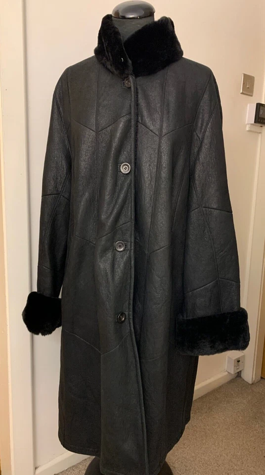 Christ designer real sheepskin shearling fur coat Toscana jacket UK14 US10 EU44 - Image 3 of 4