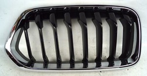 BMW X2 F39 Kühlergrill Niere Ziergitter schwarz Chrom vorne rechts 7424778