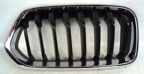 BMW X2 F39 Kühlergrill Niere Ziergitter schwarz Chrom vorne rechts 7424778