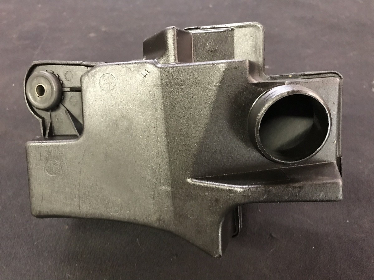 BMW E38 7 series 94-01 3.5 V8 M62 air intake box resonator 1432414 