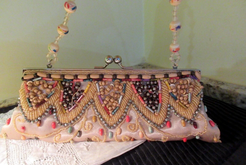 Bolso de Noche Chateau Vintage Satinado Cuentas Floral Beige Foto 2 de 4