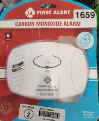 First Alert CO605 Carbon Monoxide Plug-In Alarm with Battery Tested OK