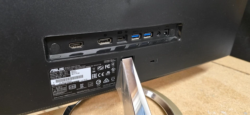 Asus Designo Series MX27UC LCD Monitor 27" 4K UHD Screen MX27U Faulty - Image 3 of 4