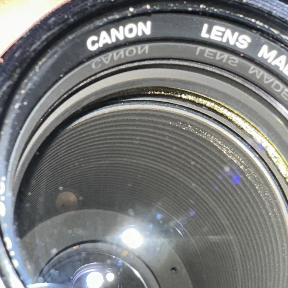 CANON TELEPHOTO ZOOM LENS FD 85-300MM 1:4.5 MADE IN JAPAN - Image 4 of 4