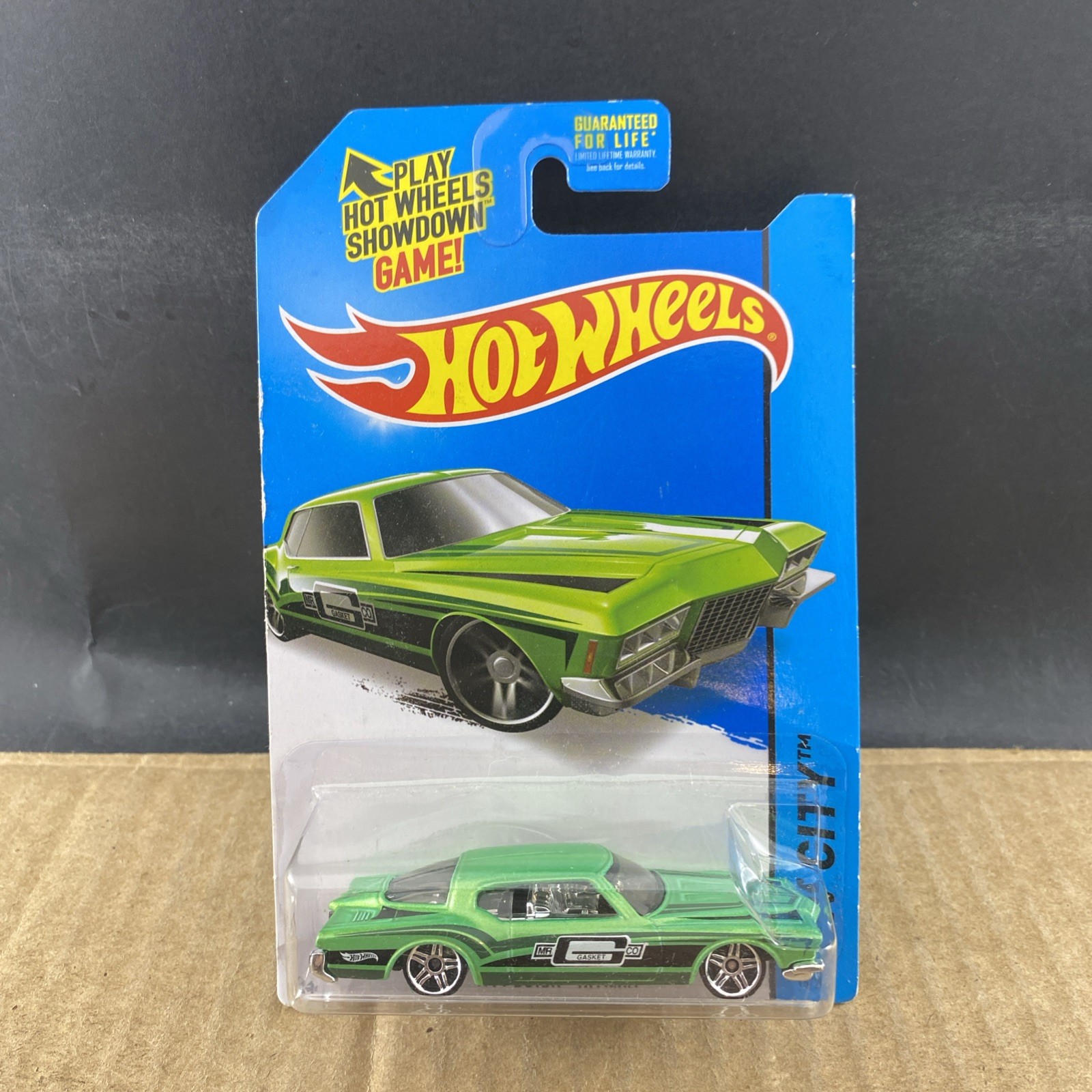 Hot Wheels HW City 2015, 1971 Buick Riviera 1:64, COMB SHIP $1