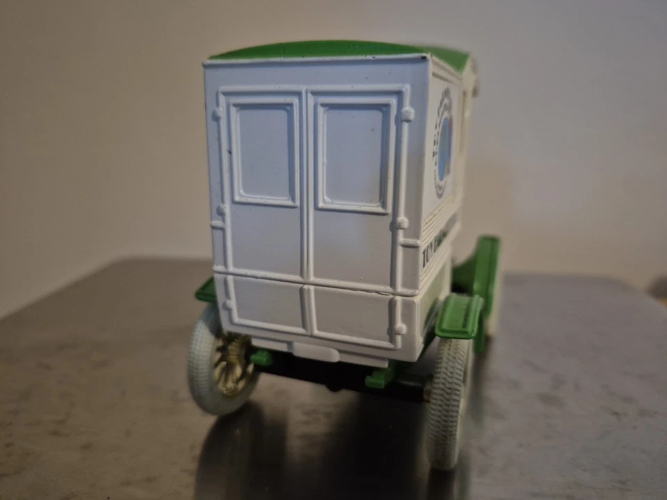 Ertl 1905 Ford Delivery Car Bank Toy Farmer 1/25 Scale No Box - Image 4 of 4