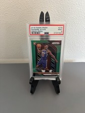 2018 Panini Prizm Deandre Ayton Green Prizm Rookie Card PSA 9 RC Suns. rookie card picture