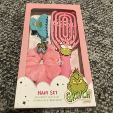 NIB DR. SEUSS THE GRINCH HAIR SET, CLAW CLIP, HAIR BRUSH, SCRUNCHIE