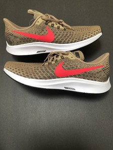 nike pegasus preto e dourado