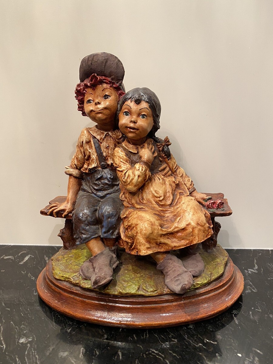 陶器子供置物作家イタリア flonerce Giuseppe armani Vintage Giuseppe Armani Boy & Girl Sitting On Bench Ceramic