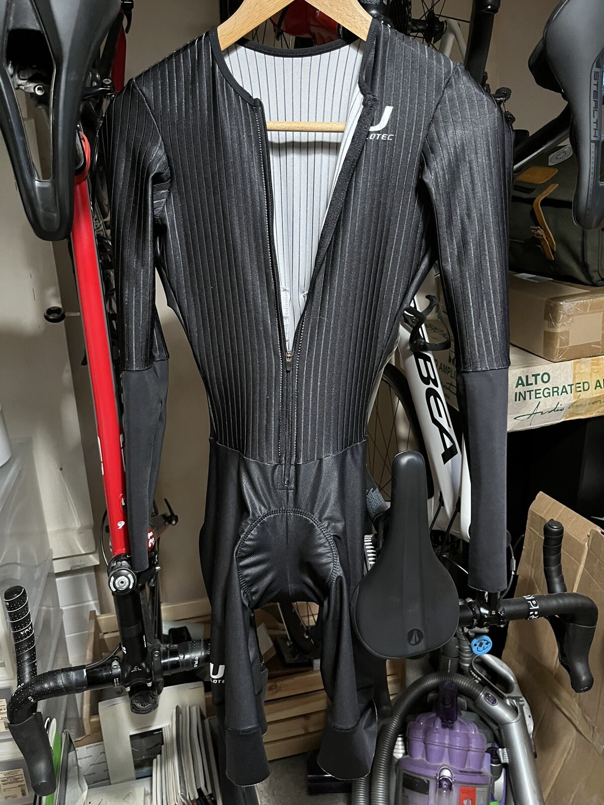 velotec skinsuit