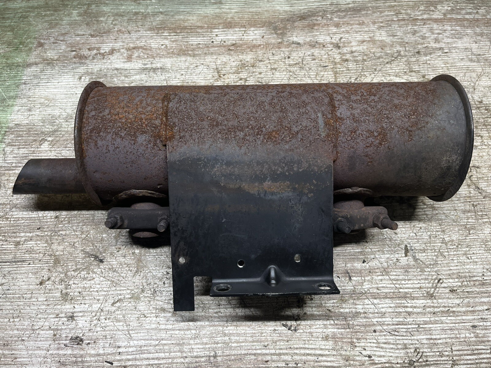 John Deere 318 420 316 Tractor Onan P218 18hp Engine Muffler eBay