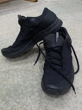 Arc'teryx Aerios FL GTX Mens 11 Hiking Shoes GORE-TEX Gray Black Lace Up Casual