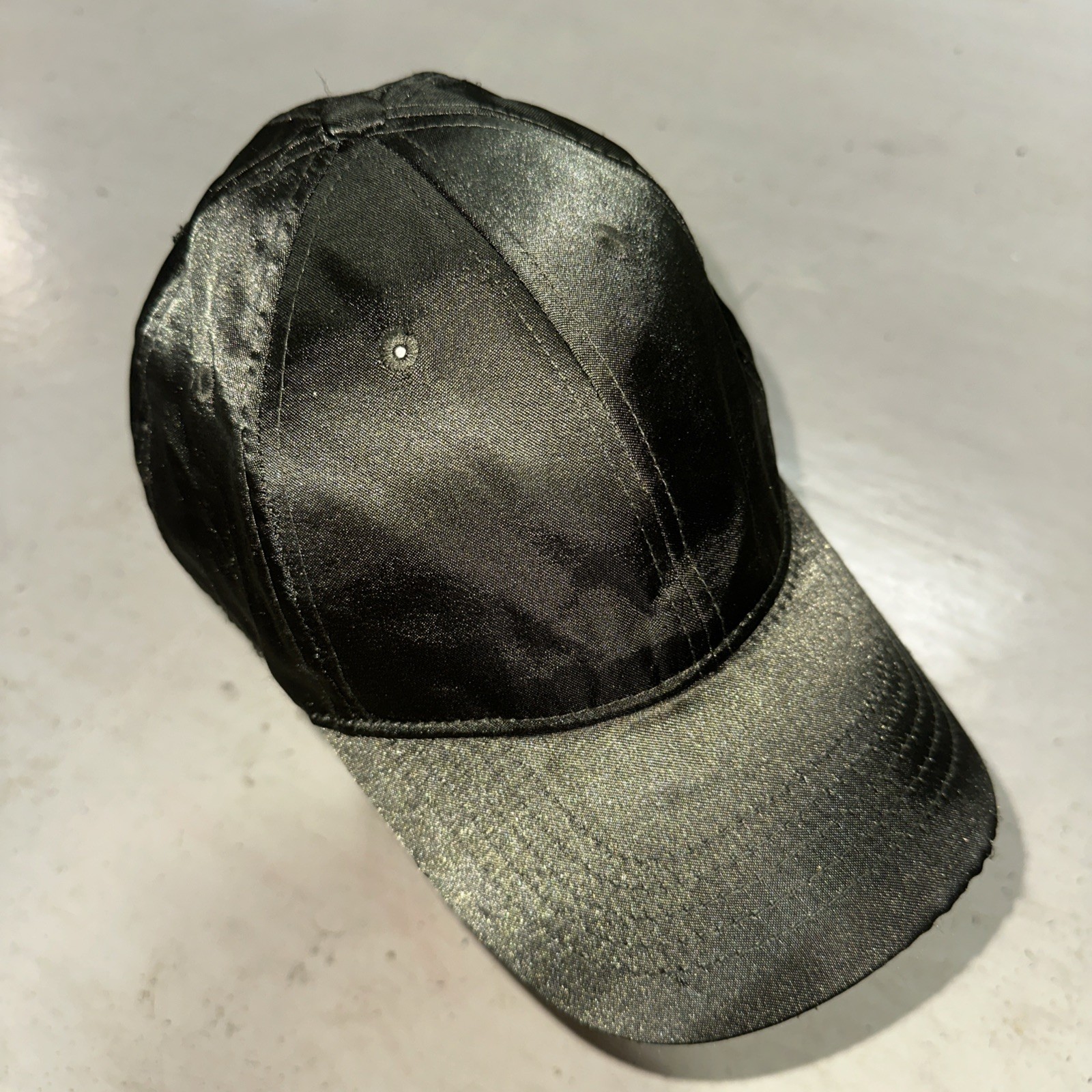 Solid Green Women's Adjustable Strap Baseball Hat… - image 1