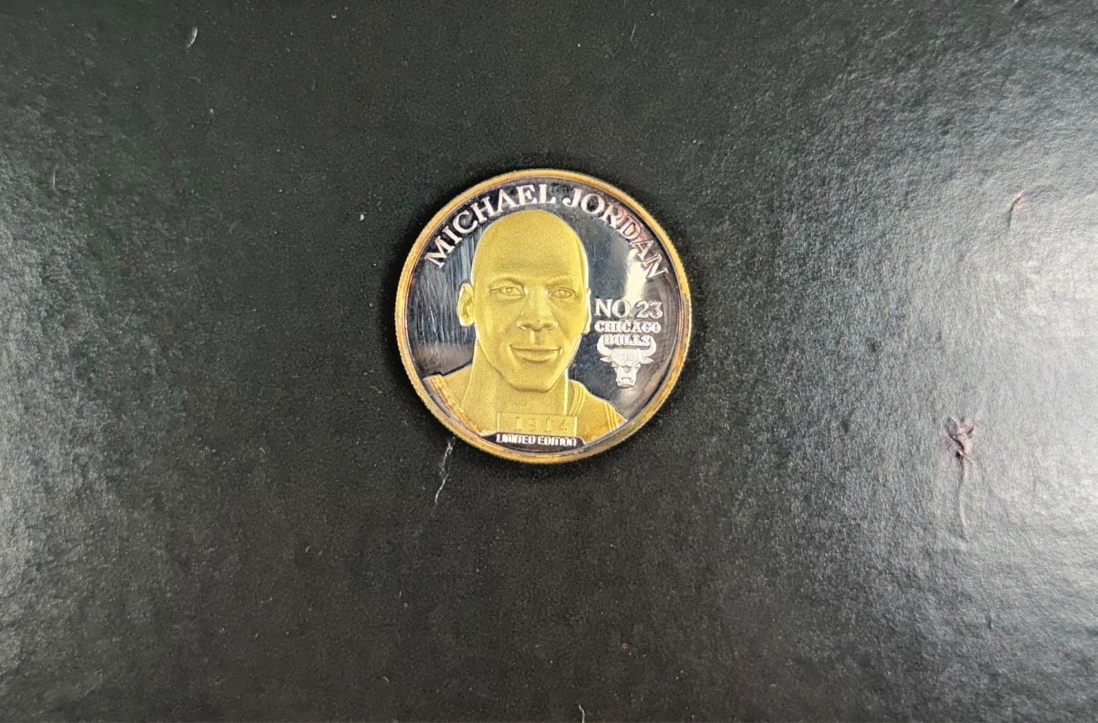 Michael Jordan MJ Upper Deck 1 Troy oz .999 Fine Silver 24kt Medallion 1996 1 Oz