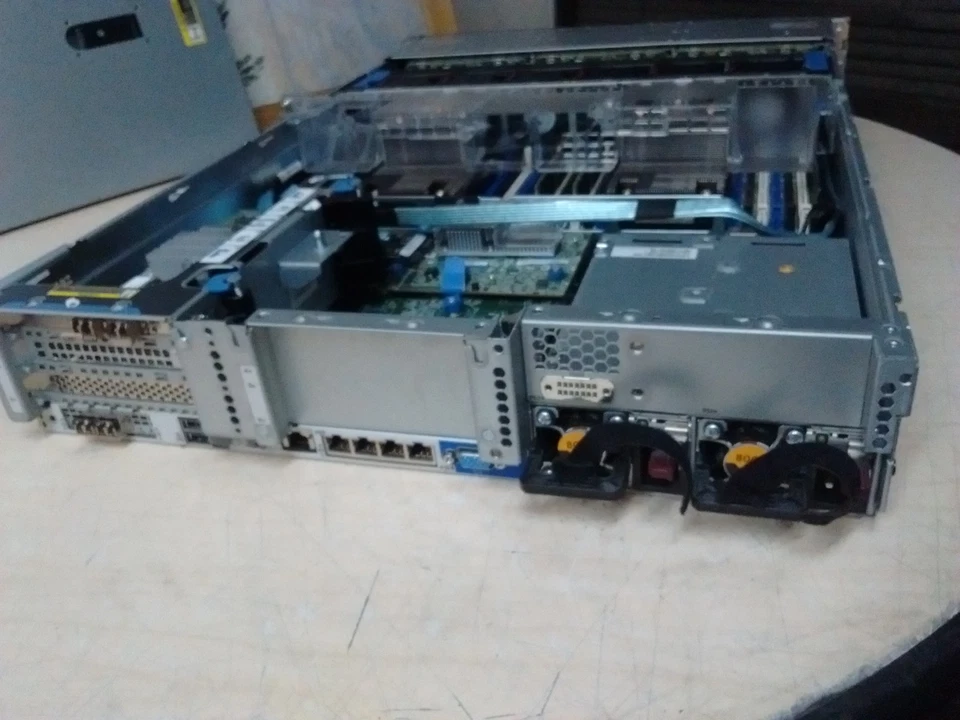 DL380 G9 24 bahías, 2 X 2 X E5-2697A V4 16C, 64 GB, P440ar, 4 X 10 Gbe, rieles Foto 3 de 3