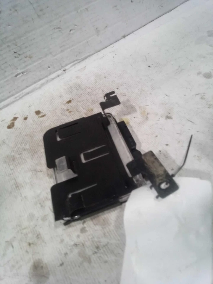 2004 Volkswagen Golf Engine Control Module ECM 06A906032MT OEM Used 200K mi - Image 2 of 3