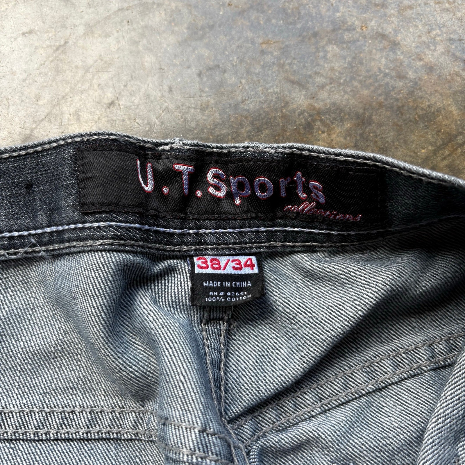 Baggy Vintage Y2K Grey Embroidered Jeans - image 7