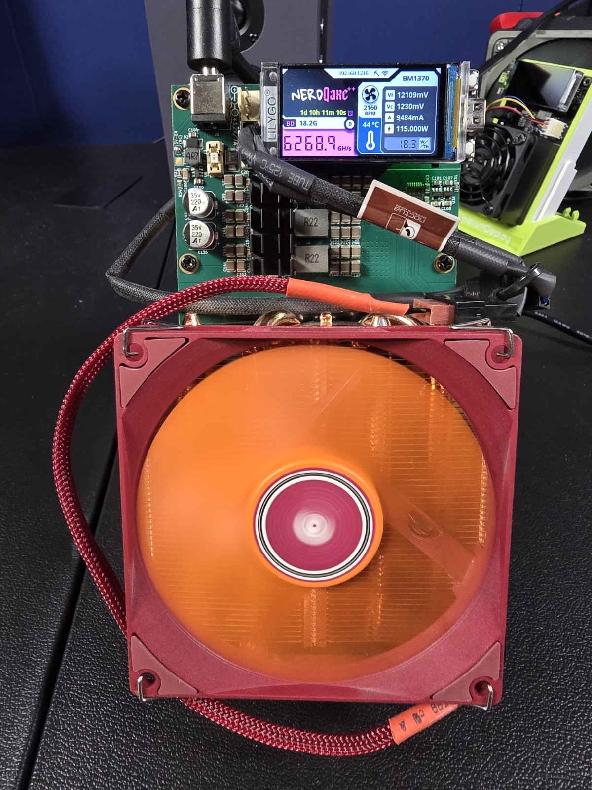 NerdQaxe++ ASIC Bitcoin Miner! Set up for maximum hash rate and cooling! Solo!