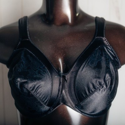 Bali 3562 Satin Tracings Full Coverage Retro Underwire Minimizer Bra Black 38G