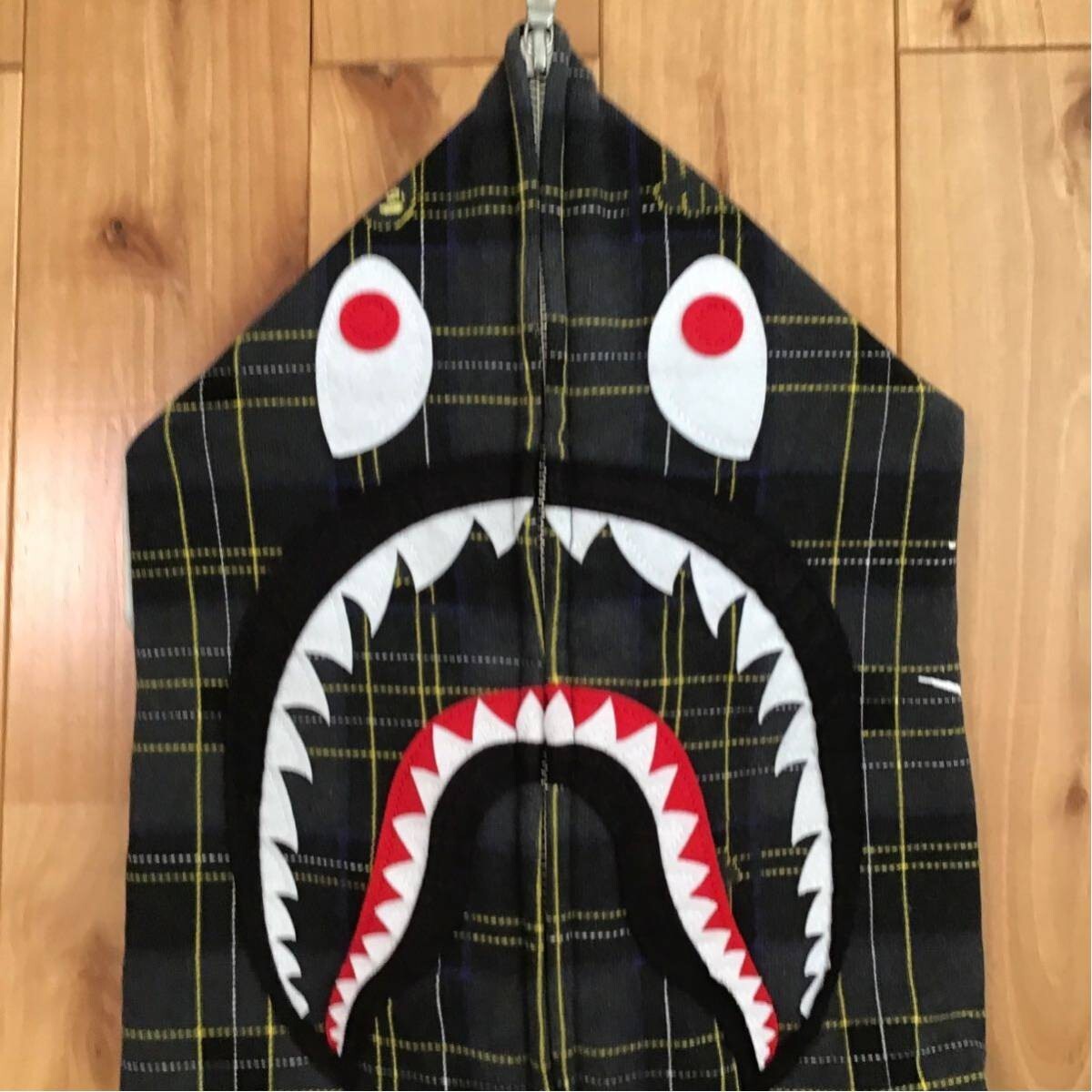 BAPE × undefeated check shark full zip hoodie A Bathing Ape Size M 