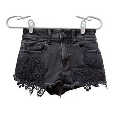 Pantalones Cortos de Denim American Eagle Negros Y2K Detalle de Encaje Dobladillo Deshilachado