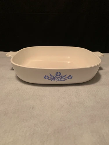Vintage CORNING WARE Blue Cornflower 10 inch Casserole Dish (P-10-B)