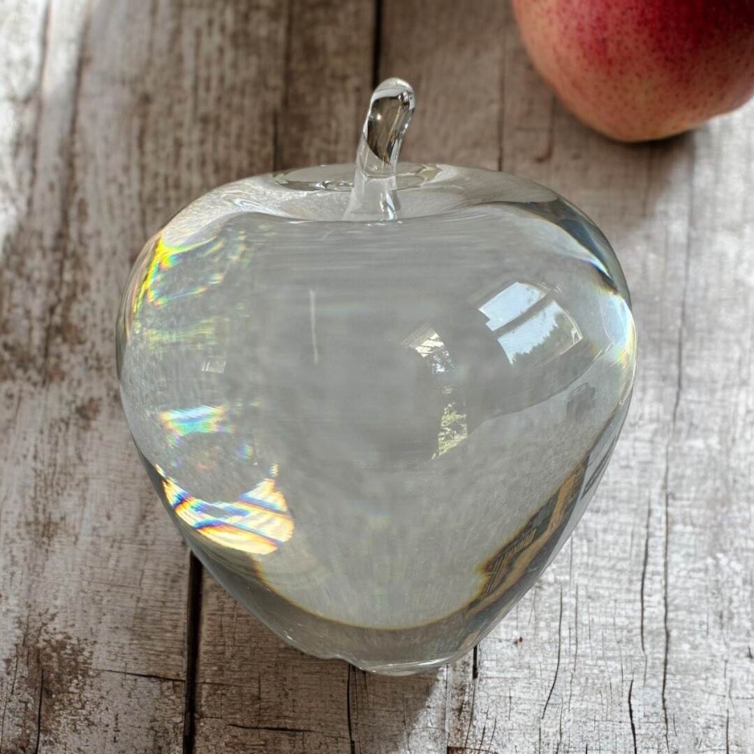 vintage life-sized apple shaped Steuben crystal clear glass apple