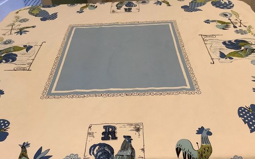 Liebling Vintage Blau-weiße Tischdecke mit Hähnen und Hennen 52” x 46,5”