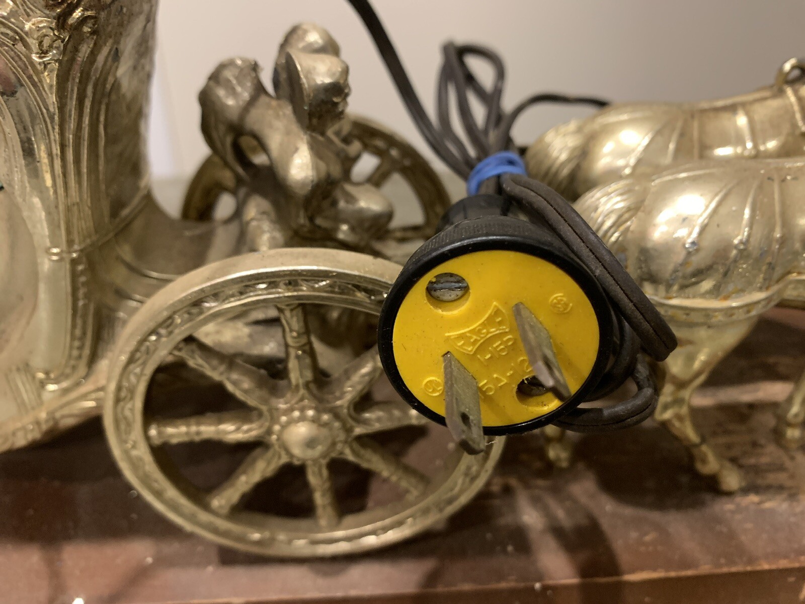 Vintage Gibralter Mfg Co Brass Horse And Carriage Clock Lamp For Repair