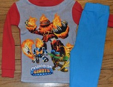 Skylanders Giants Loungewear 2 Piece Set Snug Fitting Size 4