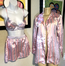 Nasty Gal  Sz 2  3 PC SET BRA  Silky Look Pajamas Shorts & Robe NEW W/DEFECT c11