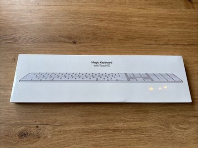 Apple Magic Keyboard mit Touch ID und Ziffernblock - MK2C3D/A - Deutsches Layout