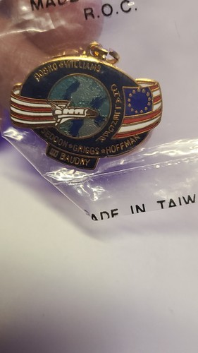 NASA Space Shuttle Columbia Challenger Pin Charm Pendant  Astronauts Lot of 6 - Picture 3 of 11