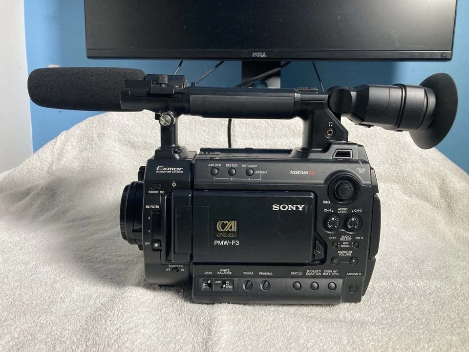 Cámara de cine Sony PMW-F3 S-LOG 444 Foto 4 de 4