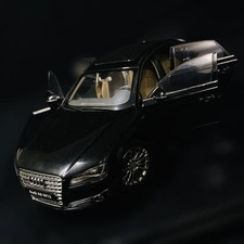 KYOSHO 1/18 Audi A8L W12