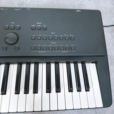 Yamaha SY85 Music Synthesizer Keyboard With SKB Case for sale