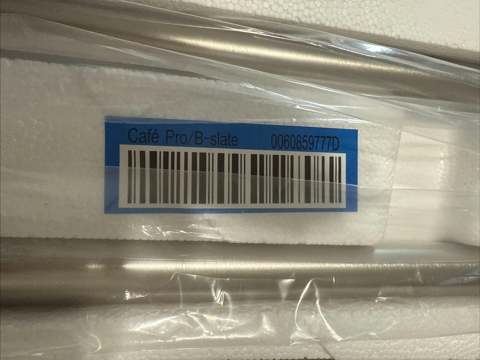 Manijas de refrigerador GE Café de 4 puertas con puertas francesas - 4 manijas - acero inoxidable cepillado Foto 4 de 4